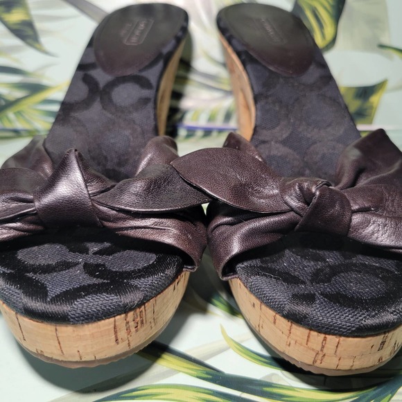 Coach Black Karen Heels Cork Heel Size 10 - Picture 5 of 6